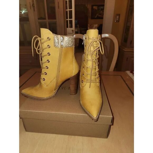 Steve Madden pointed toe boots women's size 6 - Picture 5 of 5